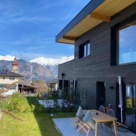 Black Forest Lodges - Gehobene Ferienwohnungen Mit Privatsaunas Tulfes Eksteriør bilde