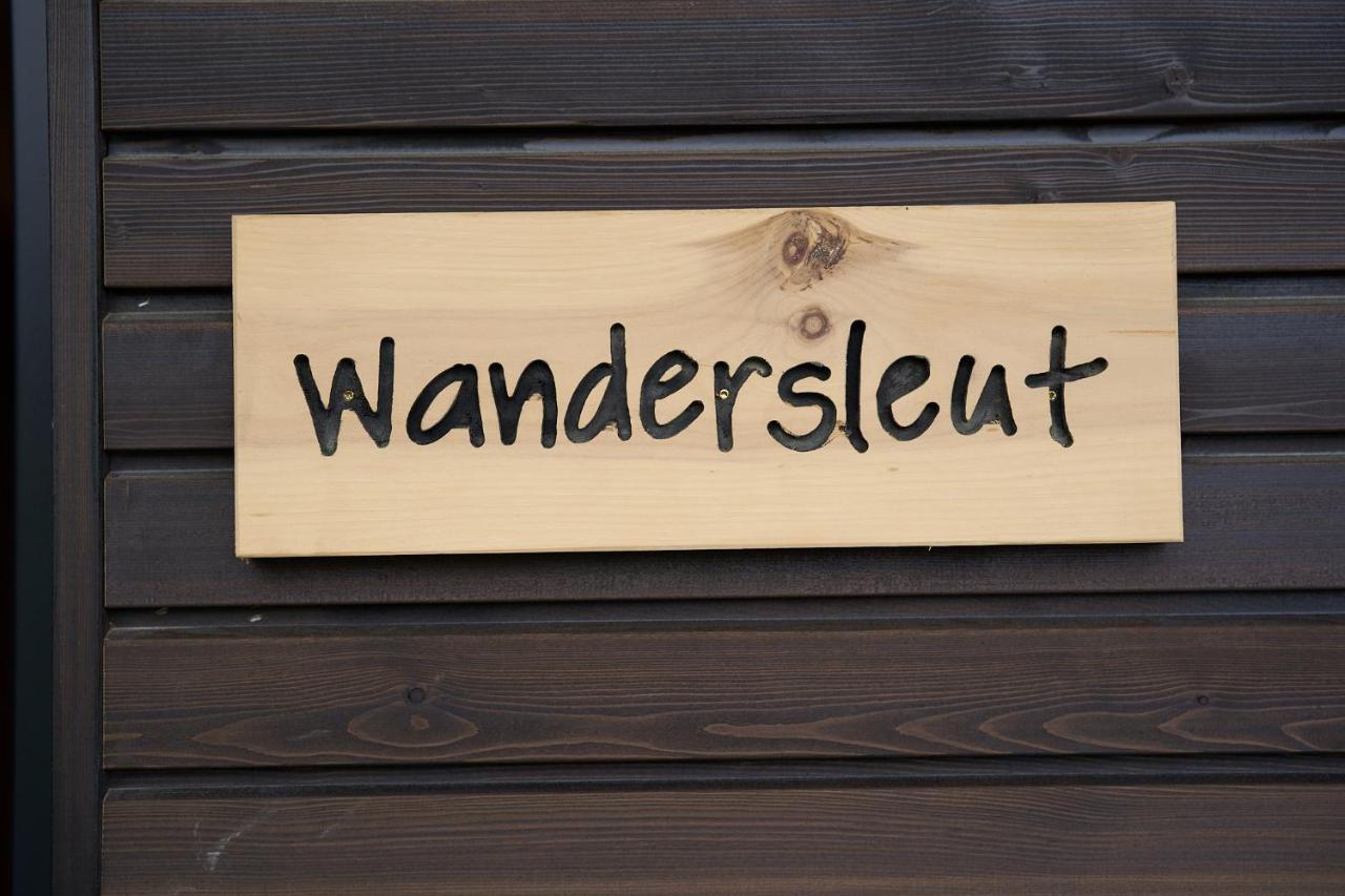 Black Forest Lodges - Gehobene Ferienwohnungen Mit Privatsaunas Tulfes Eksteriør bilde